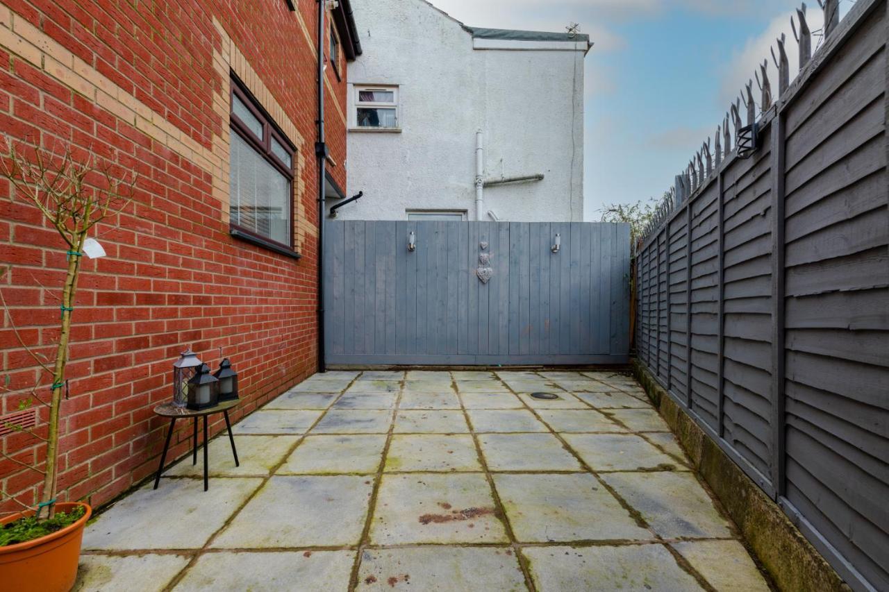 Stayright- 2 Bedroom House, Centrally Located & Close Walk To City Centre Cardiff Dış mekan fotoğraf