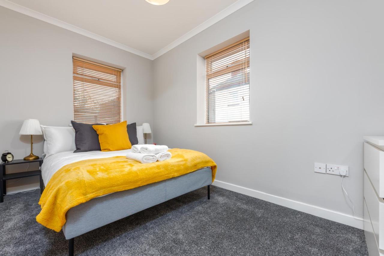 Stayright- 2 Bedroom House, Centrally Located & Close Walk To City Centre Cardiff Dış mekan fotoğraf