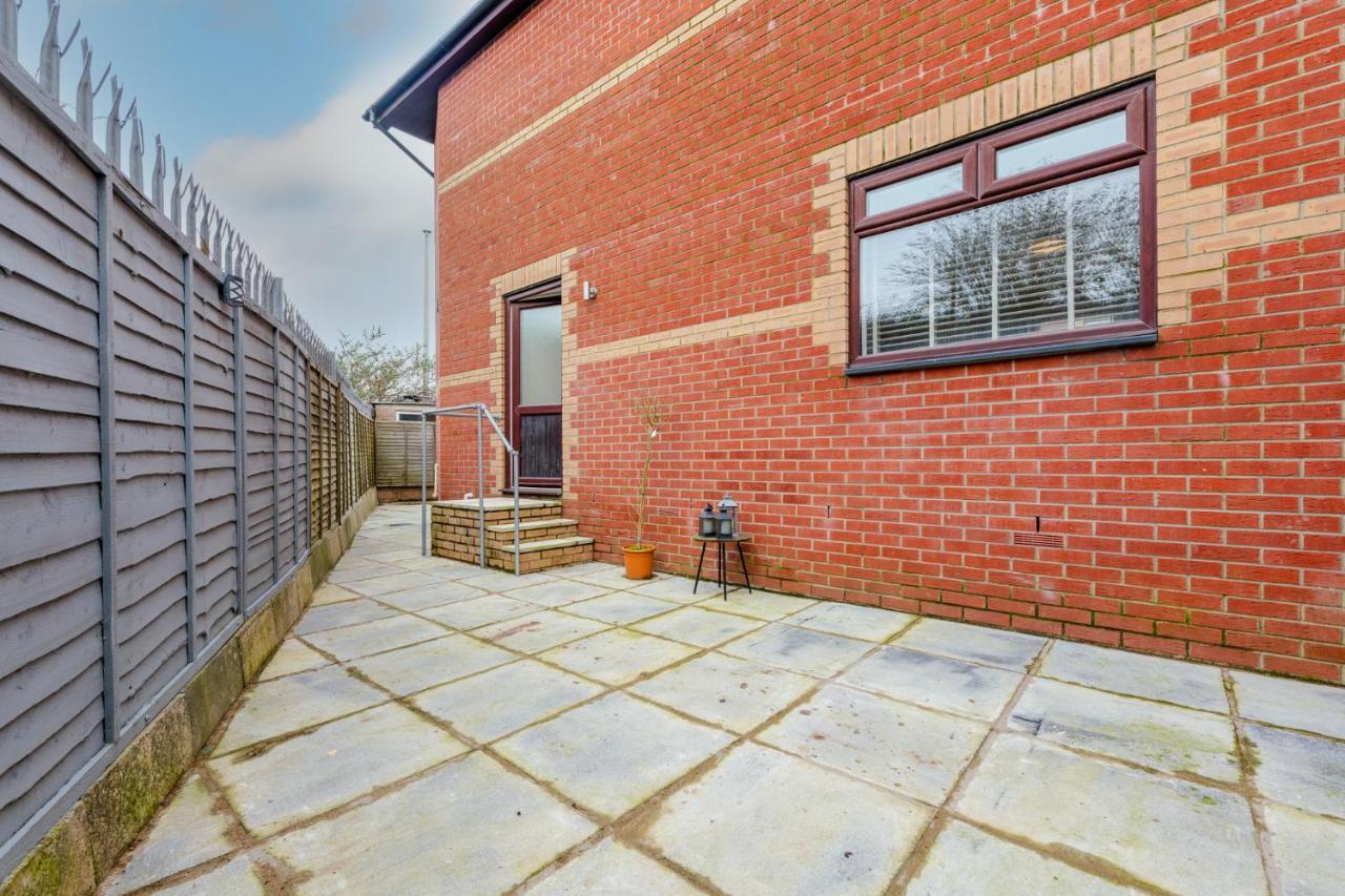 Stayright- 2 Bedroom House, Centrally Located & Close Walk To City Centre Cardiff Dış mekan fotoğraf